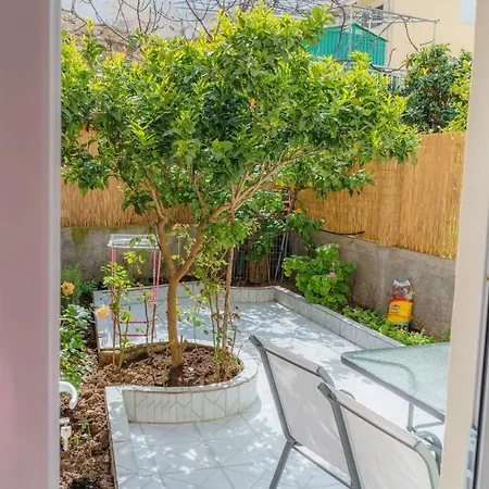 דירה Old Town Wooden-garden House *