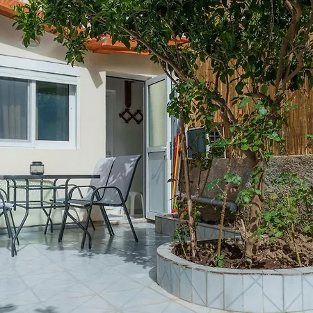 Old Town Wooden-garden House Apartman