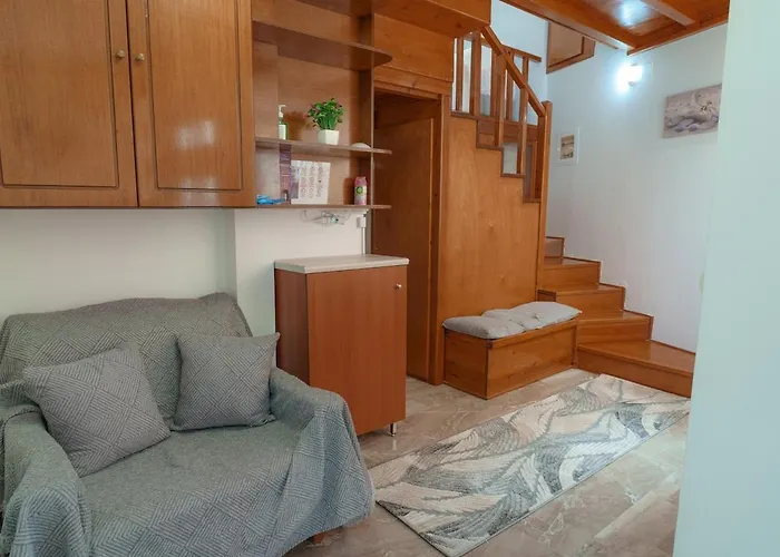 Old Town Wooden-garden House Apartment