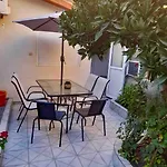 Old Town Wooden-garden House Kos